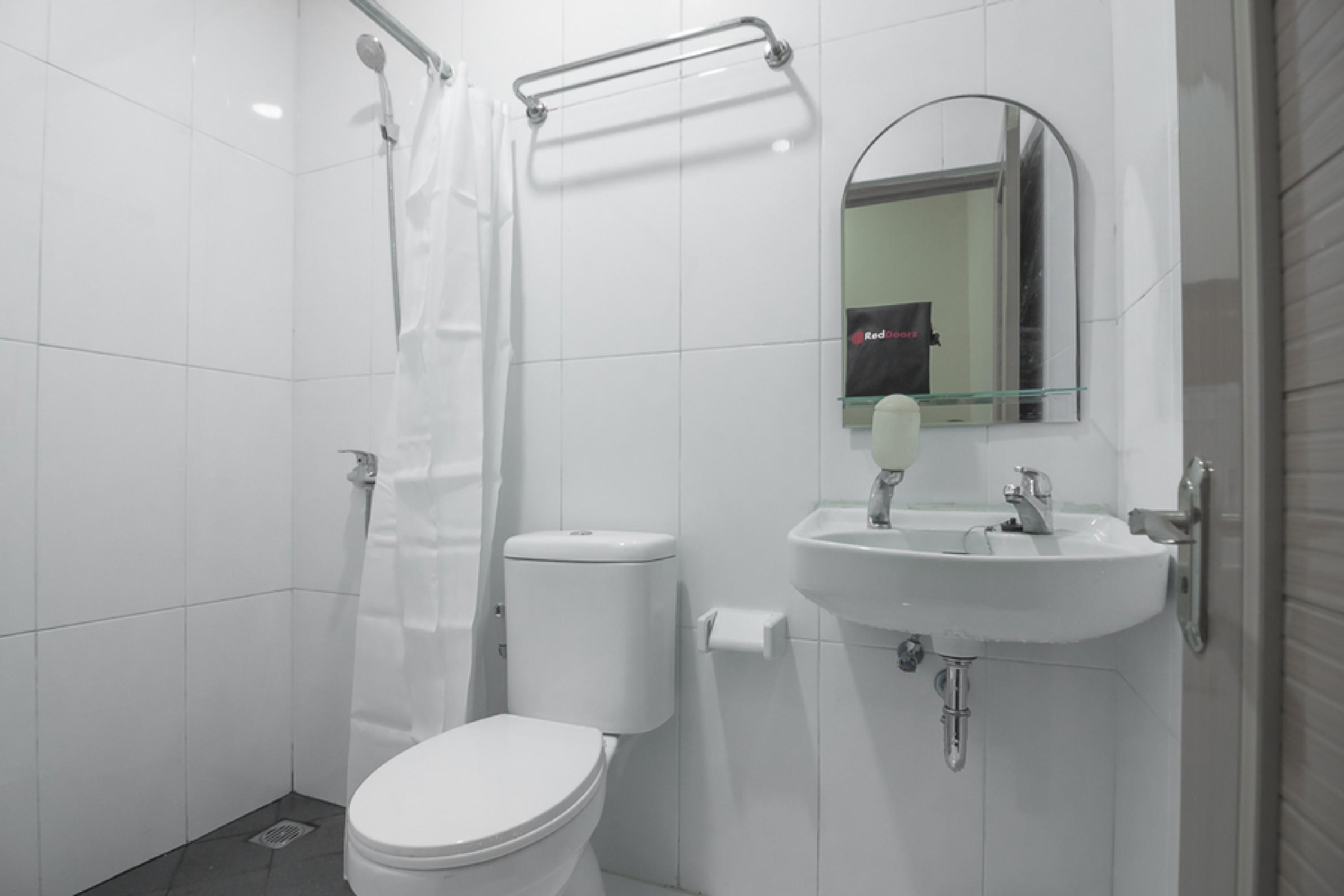 Reddoorz Near Itc Mangga Dua Hotel Jakarta Exterior foto